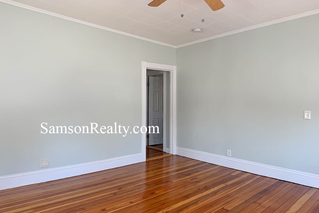 Pawtucket Condo: 792 Mineralspring
