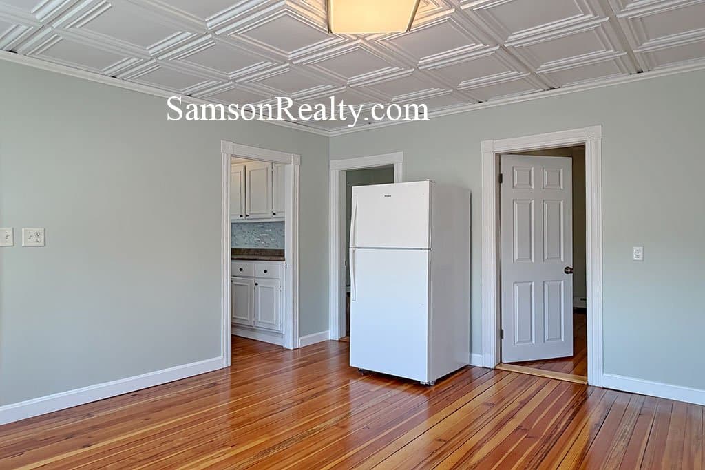 Pawtucket Condo: 792 Mineralspring