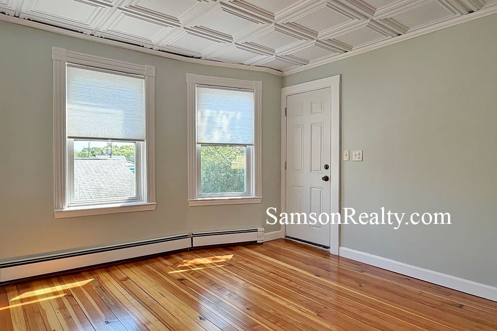 Pawtucket Condo: 792 Mineralspring