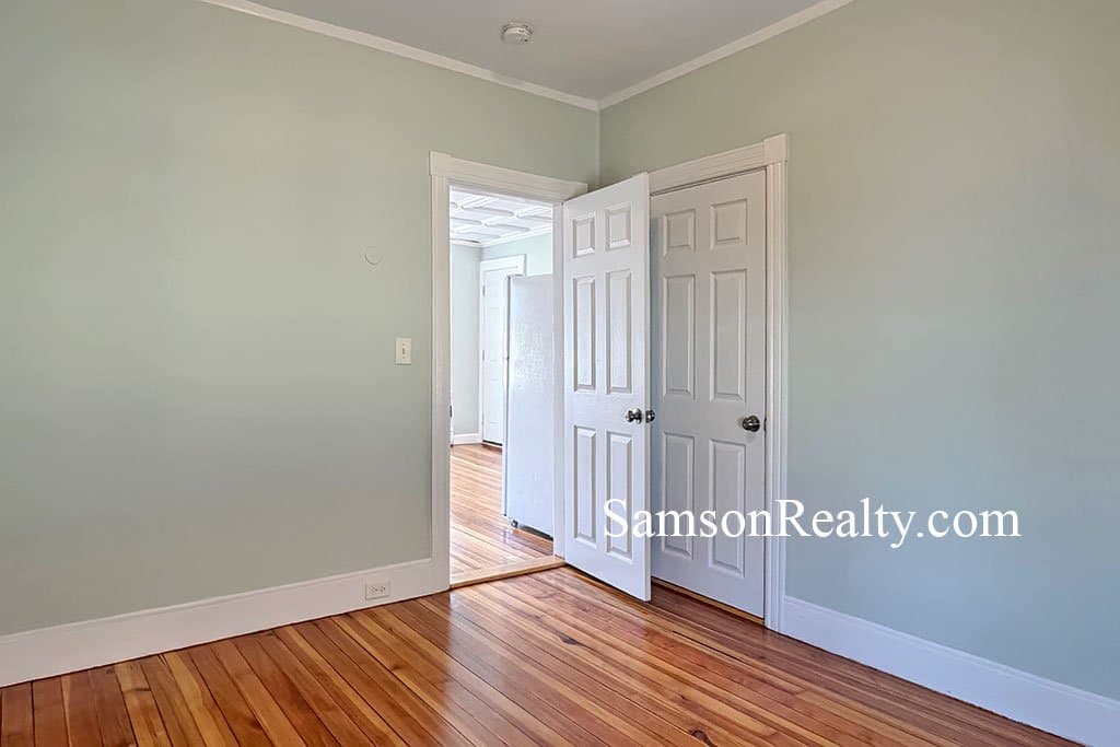 Pawtucket Condo: 792 Mineralspring