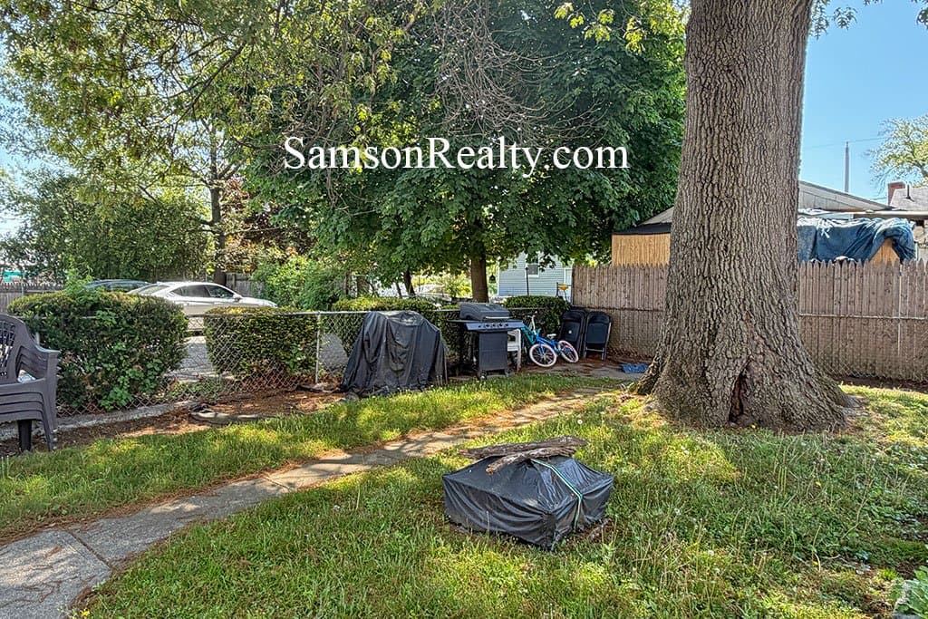 Pawtucket Condo: 792 Mineralspring