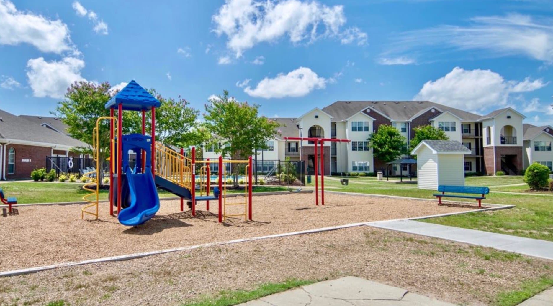 Columbus Apartment: 3390 N Lumpkin Rd