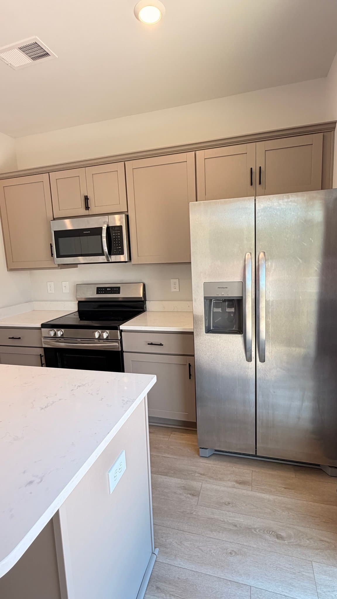 Greer House: 1456 Donhill Dr