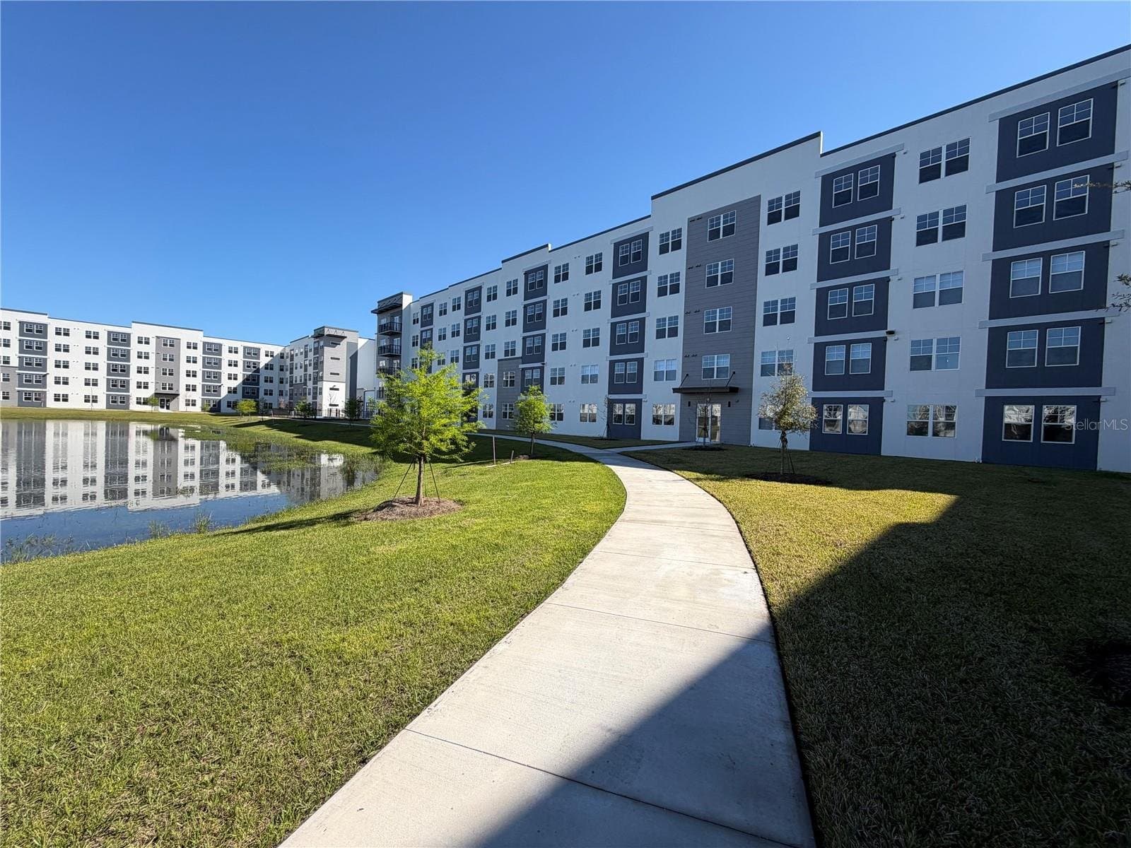 ORLANDO Condo: 5591MILLENIA BLVD