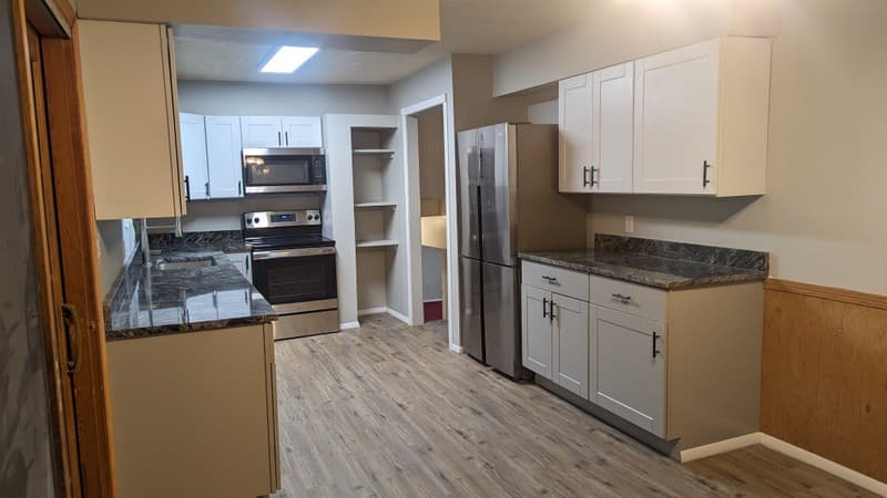 Pleasant Grove House: 117 N 1185 E