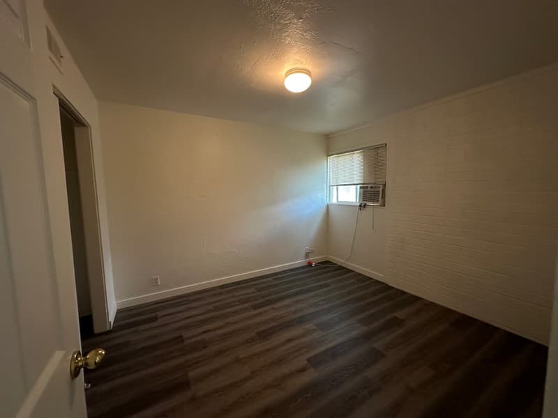 Salt Lake City Apartment: 860 E 500 S