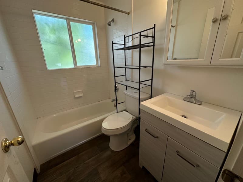 Salt Lake City Apartment: 860 E 500 S