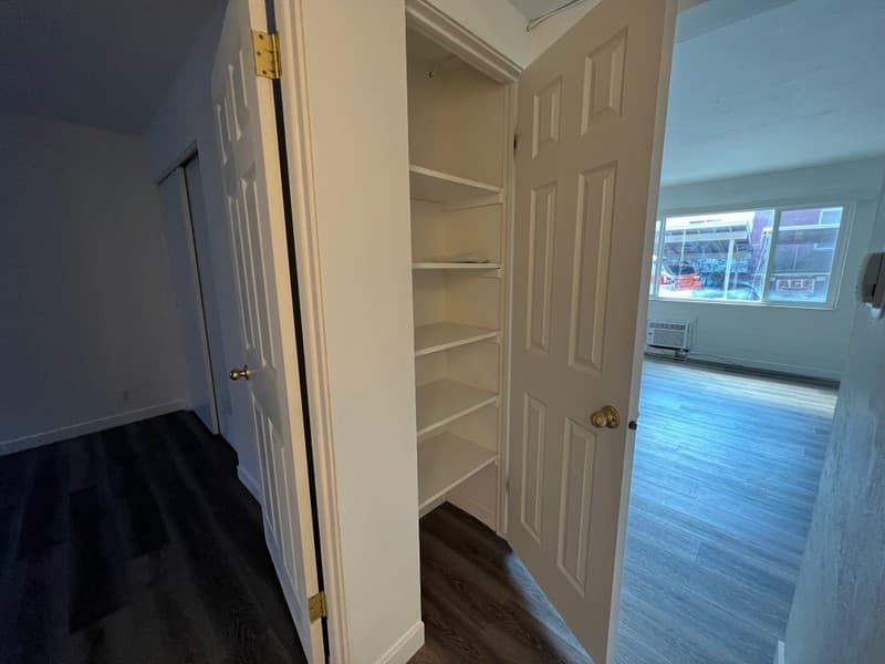 Salt Lake City Apartment: 860 E 500 S