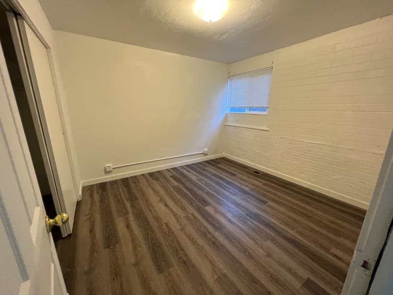 Salt Lake City Apartment: 860 E 500 S