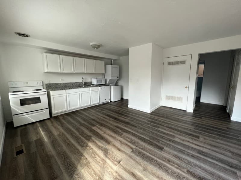 Salt Lake City Apartment: 860 E 500 S