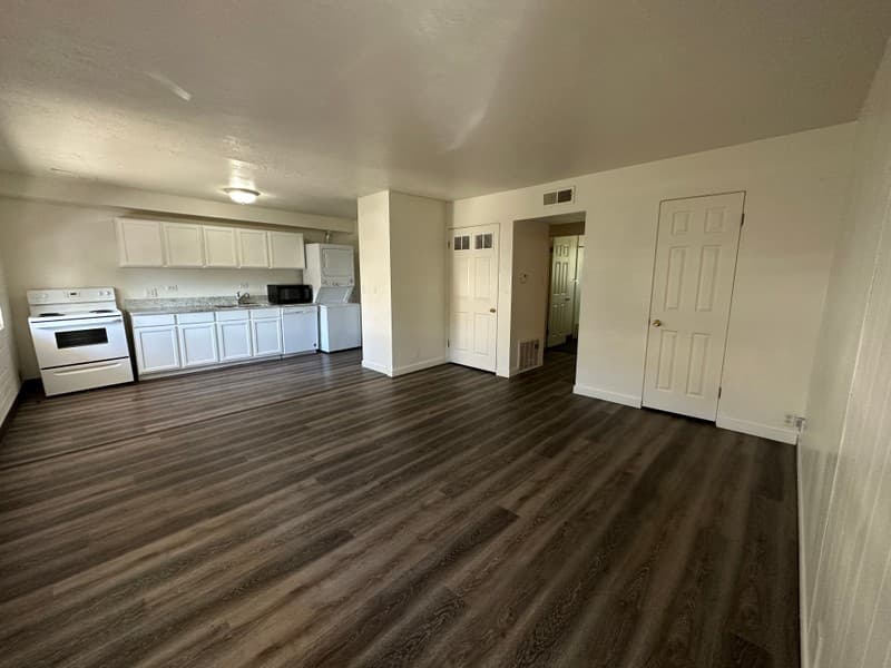 Salt Lake City Apartment: 860 E 500 S