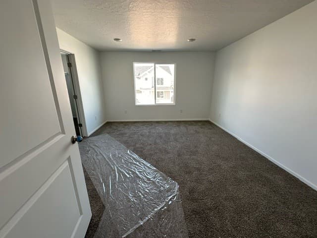 Saratoga Springs Townhome: 253 N Portside Ln
