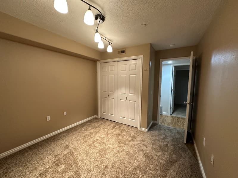 Saratoga Springs Condo: 160 W Daybreak Ln