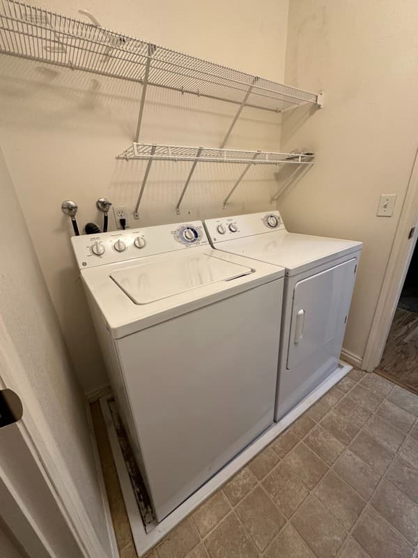Saratoga Springs Condo: 160 W Daybreak Ln