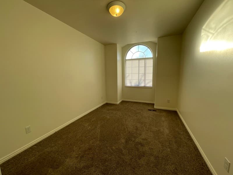 Sandy House: 8039 S Old Dairy Rd