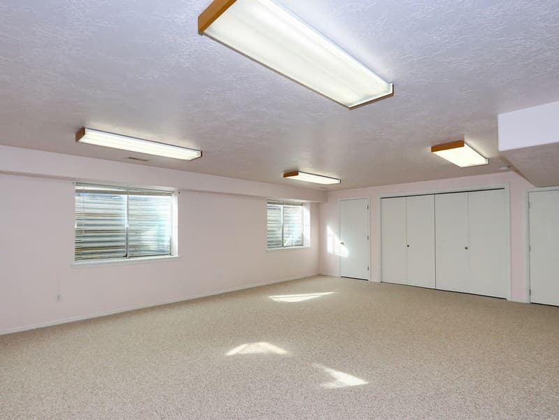 Sandy House: 11567 S Lexington Hills Cir