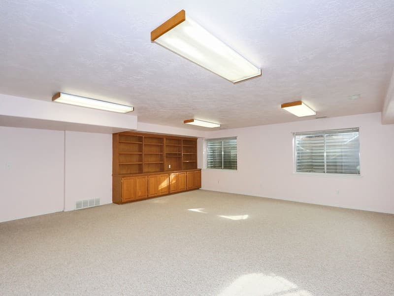 Sandy House: 11567 S Lexington Hills Cir