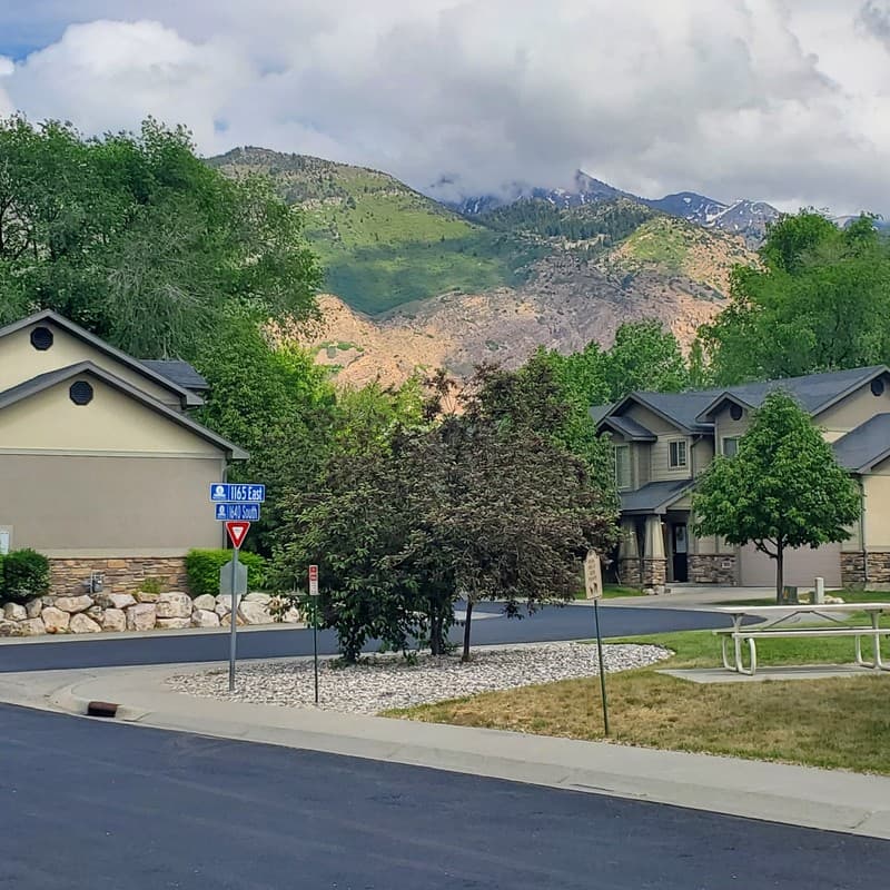 Ogden Townhome: 1146 E 1640 S