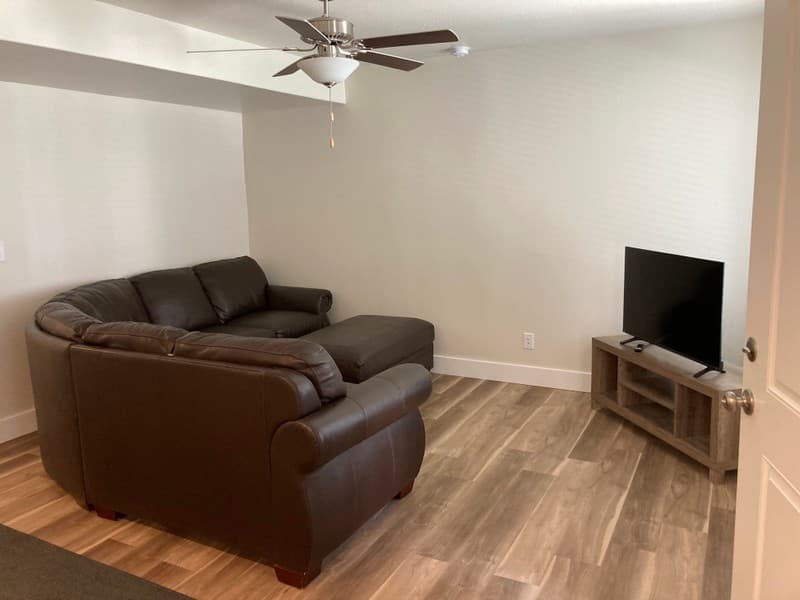 North Logan Single Room: 2025 N 380 E