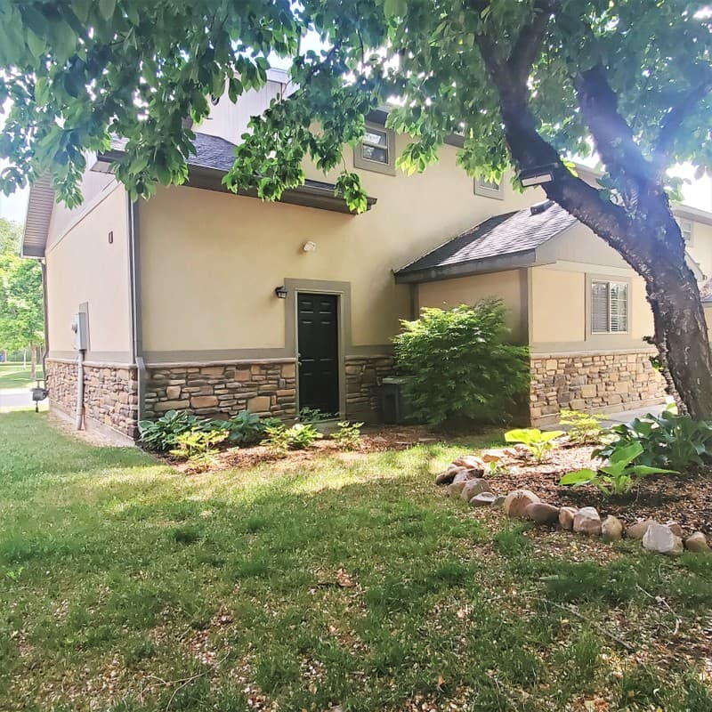 Ogden Townhome: 1146 E 1640 S