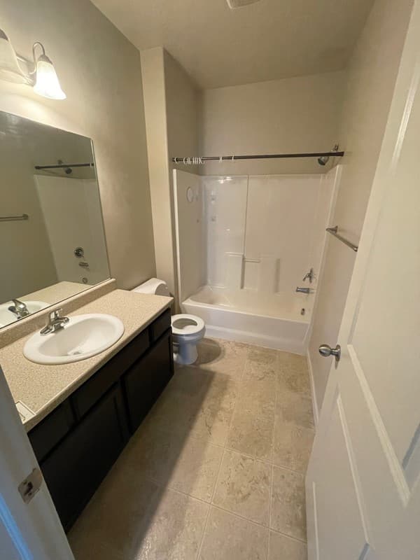 Saratoga Springs Condo: 223 E Jordan Ridge Blvd