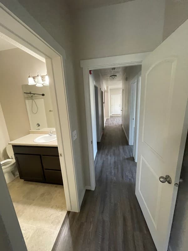 Saratoga Springs Condo: 223 E Jordan Ridge Blvd