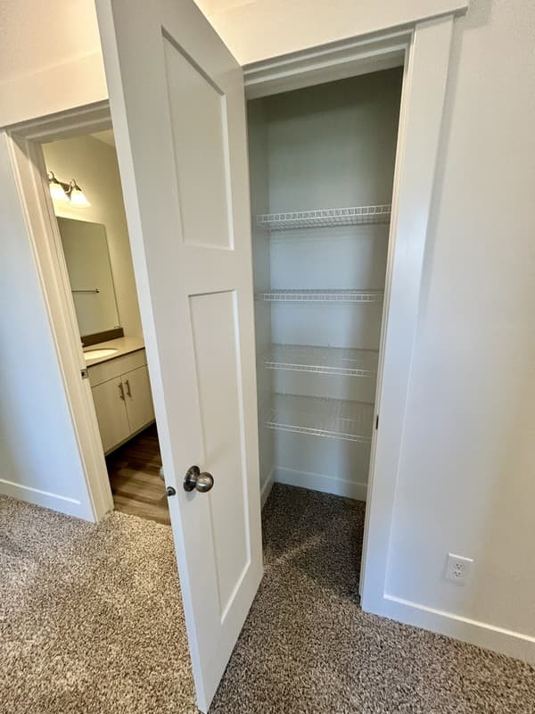 Riverton Condo: 13713 S Hanley Ln