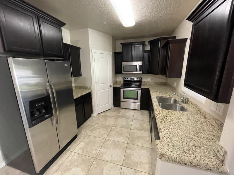 Saratoga Springs Condo: 223 E Jordan Ridge Blvd