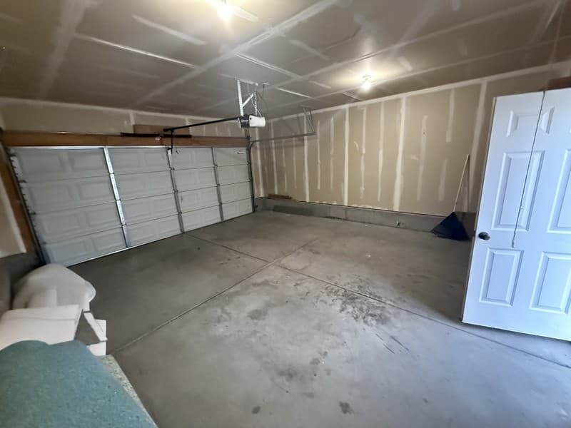 Farmington House: 1427 W South Paddock Dr