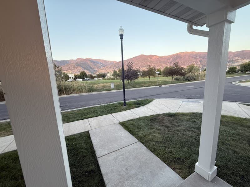 Farmington House: 1427 W South Paddock Dr
