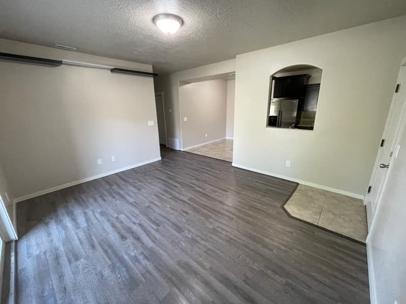 Saratoga Springs Condo: 223 E Jordan Ridge Blvd