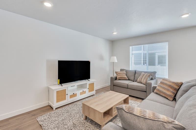 Provo Single Room: 642 W 1870 S