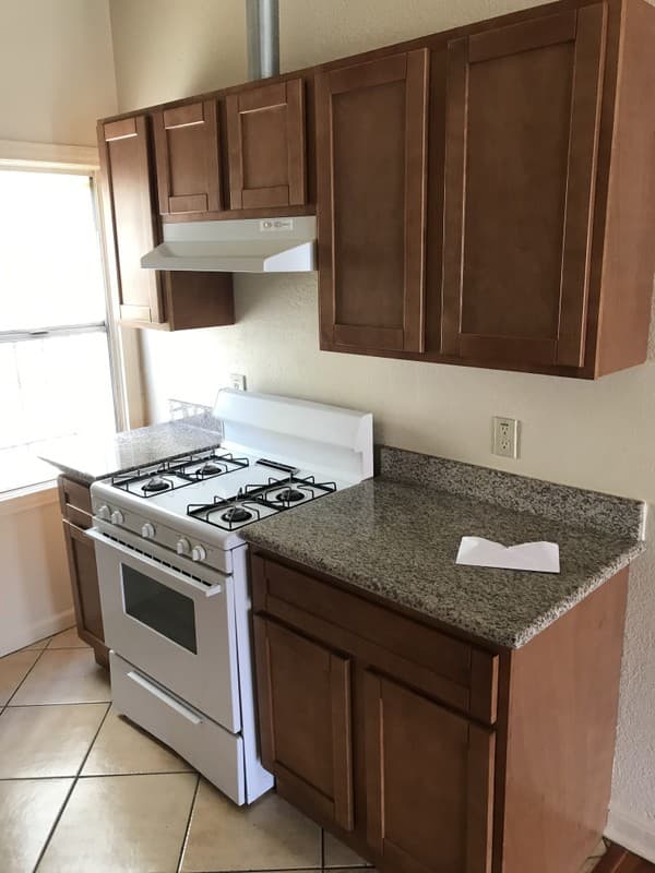 Oakland Apartment: 1729 Seminary Ave