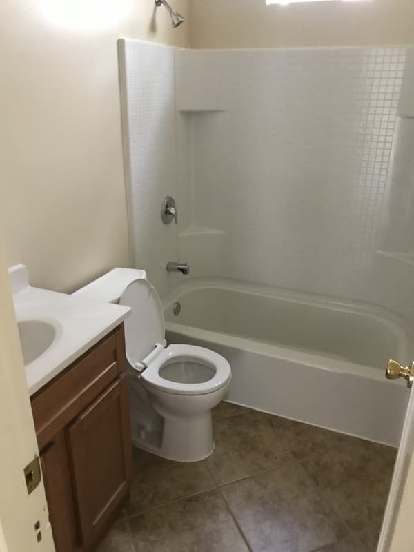 Oakland Apartment: 1729 Seminary Ave