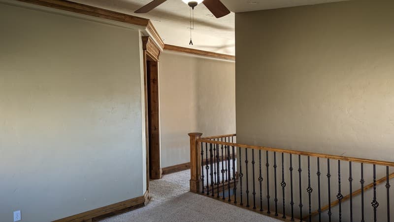 Saint George House: 695 Crystal Dr