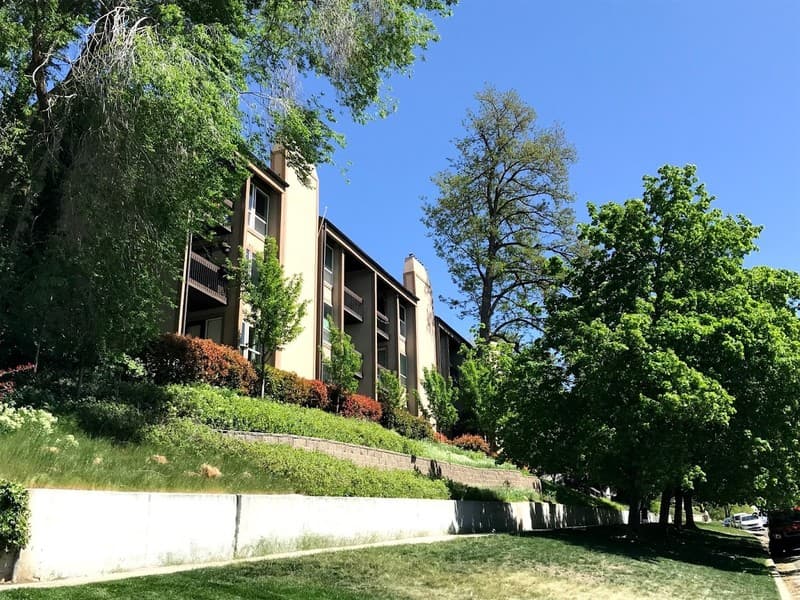 Salt Lake City Multiplex: 424 N Center St