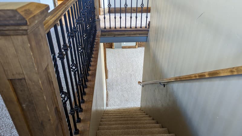 Saint George House: 695 Crystal Dr