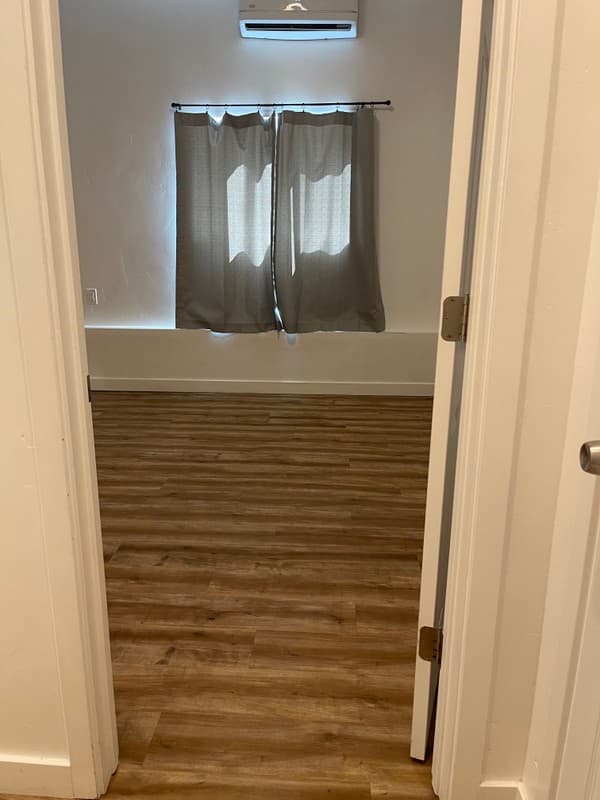 American Fork House: 525 N 300 E