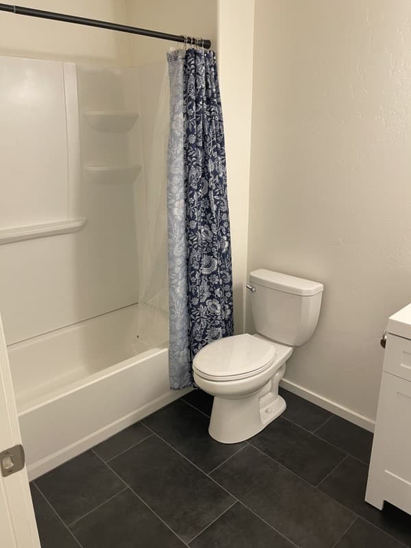 Saratoga Springs Townhome: 932 E Manifest Ln