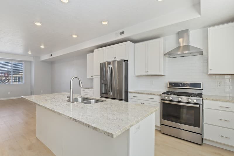Herriman Townhome: 5332 W Solafax Ln