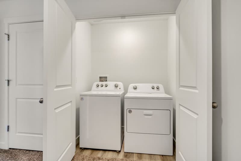 Magna Townhome: 8494 W Beckville Dr