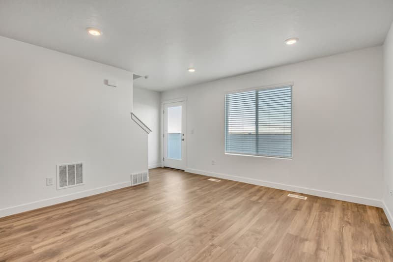 Magna Townhome: 8494 W Beckville Dr