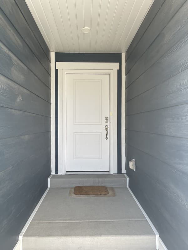 Saratoga Springs Townhome: 932 E Manifest Ln