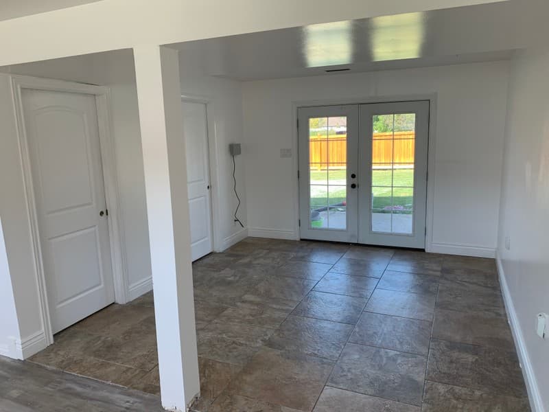 Salem House: 80 S 545 E
