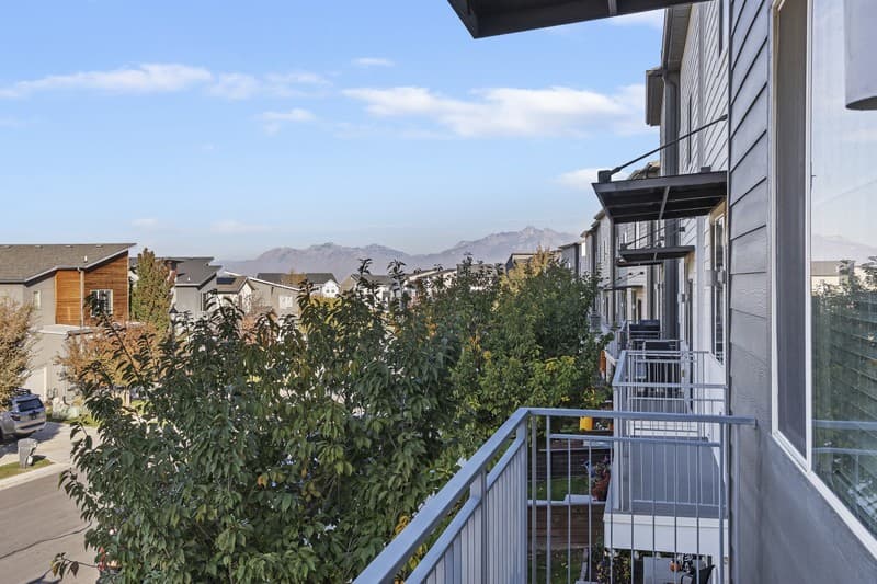 Herriman Townhome: 5332 W Solafax Ln