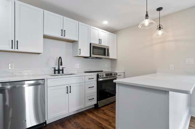 Charles Town Apartment: 302 N Mildred St