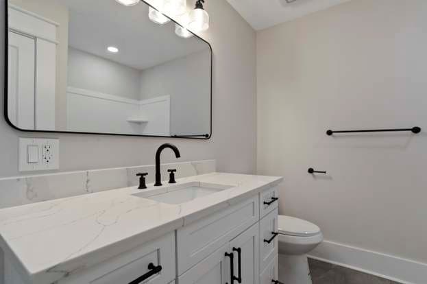 Charles Town Apartment: 302 N Mildred St