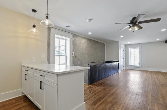 Charles Town Apartment: 302 N Mildred St
