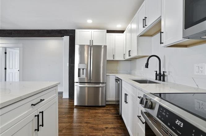 Charles Town Apartment: 302 N Mildred St