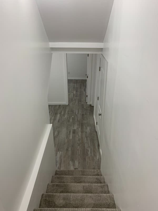 Salem House: 80 S 545 E